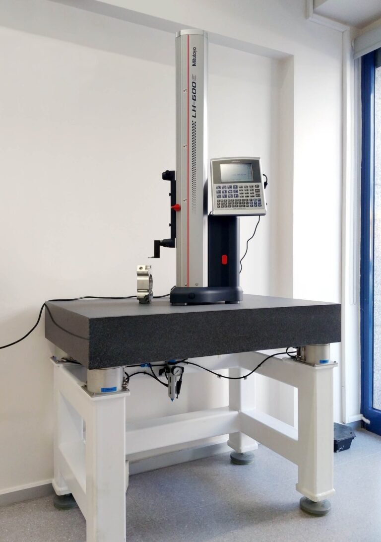 Laboratory Table at Bilginoğlu Endustri Malzemeleri