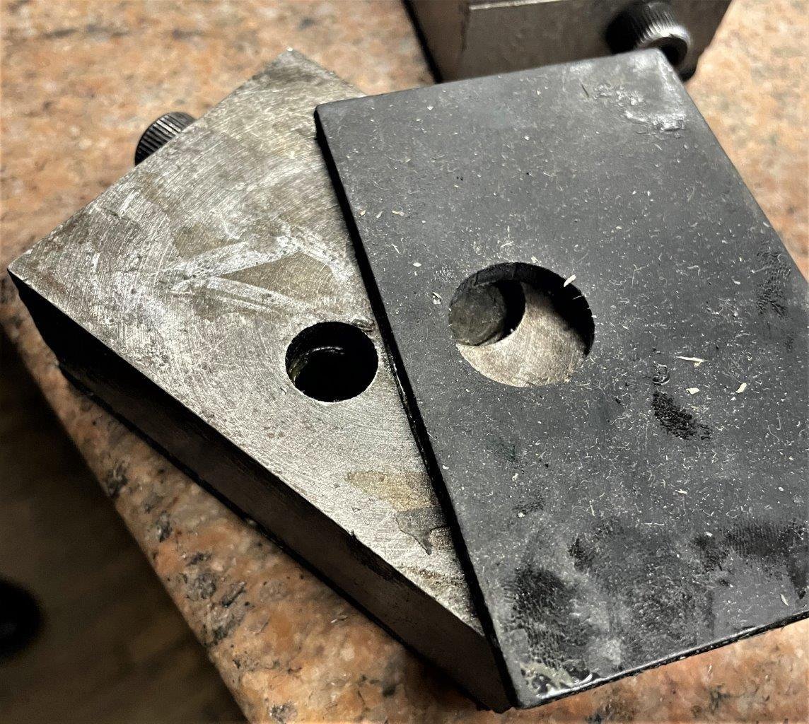 Precision Levelling Comparison: Bilz Free-Standing Wedge vs. a Damaged Competitor Product
